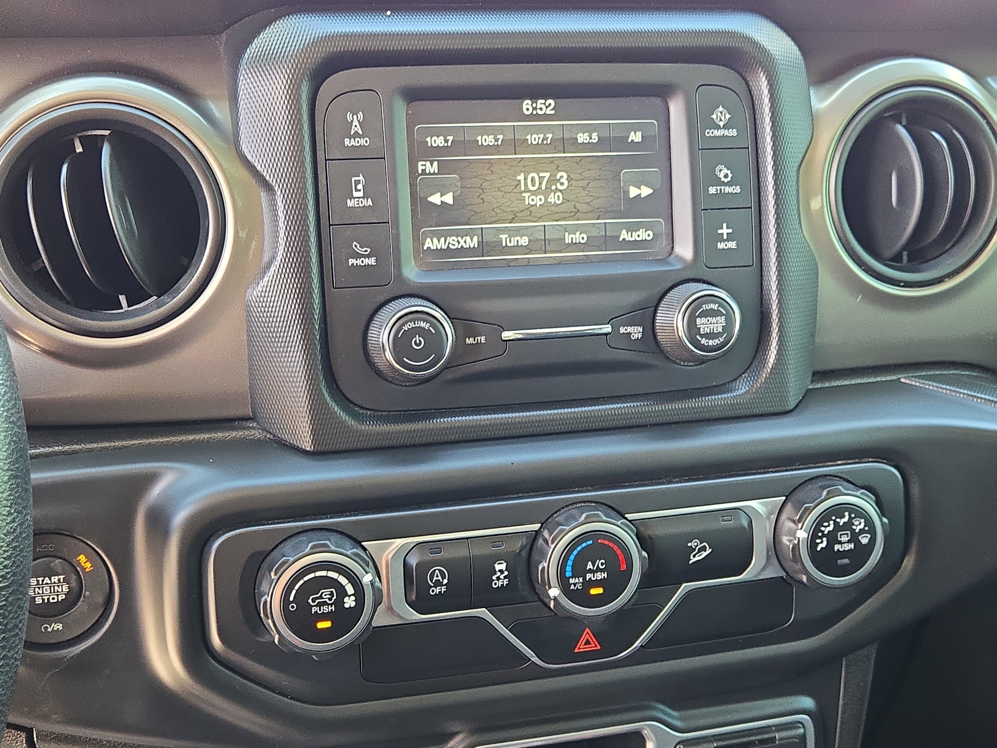 Used 2018 White Jeep Sport image 30