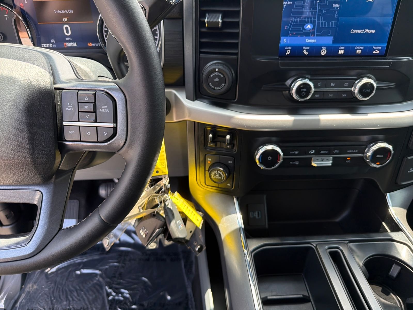 Used 2023 Black Ford XLT image 17
