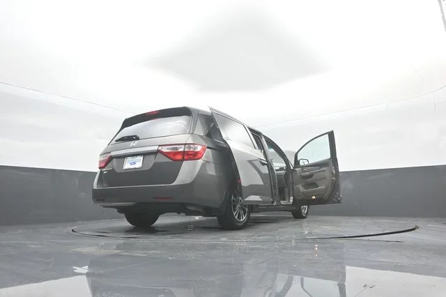 Used 2012 Polished Metal Metallic Honda EX-L image 43