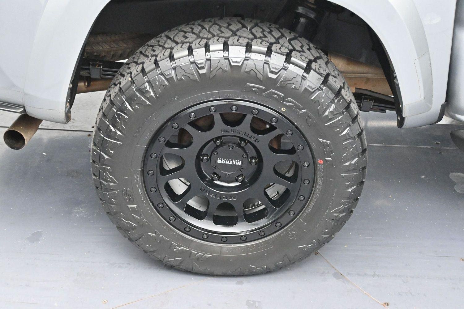 Used 2023 Celestial Silver Metallic Toyota SR5 V6 image 33