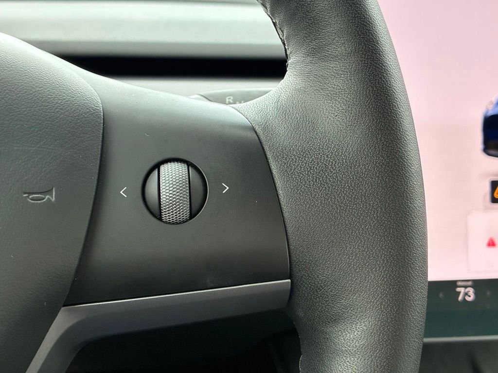 Used 2024  Tesla Long Range image 16