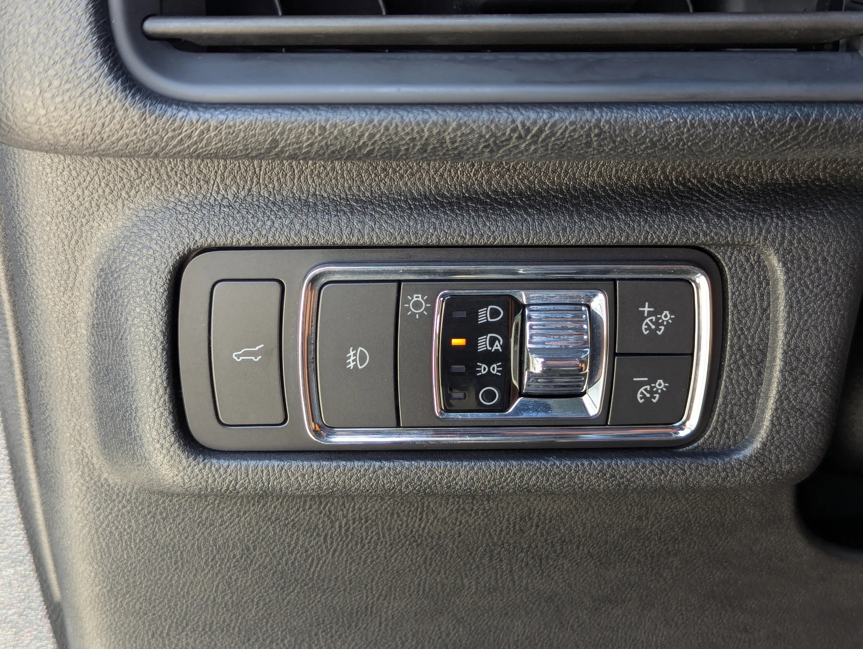 Used 2021 Gray Lincoln Reserve image 35