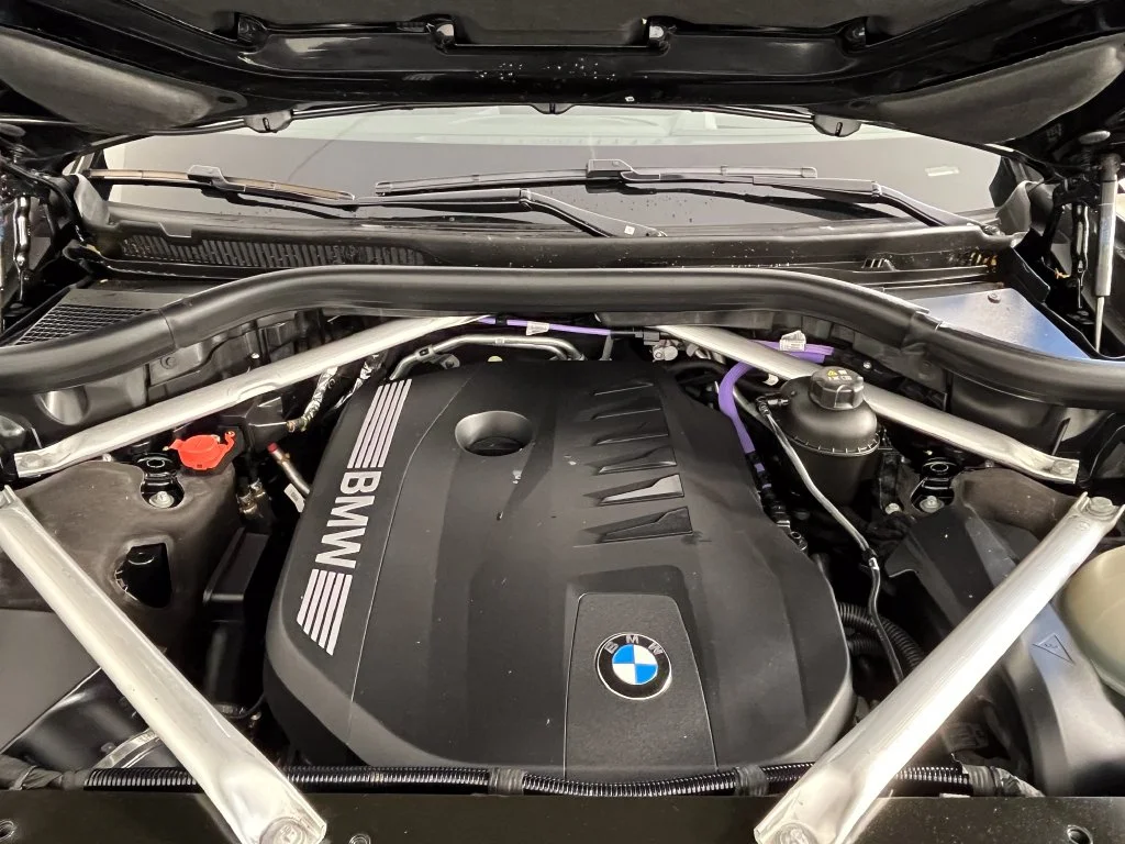 Used 2024 Black Sapphire Metallic BMW xDrive40i image 18