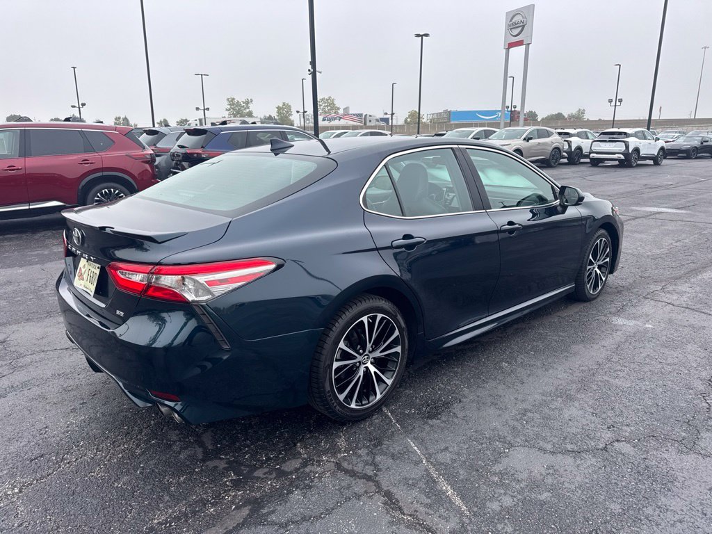 Used 2019 Blue Toyota SE image 3