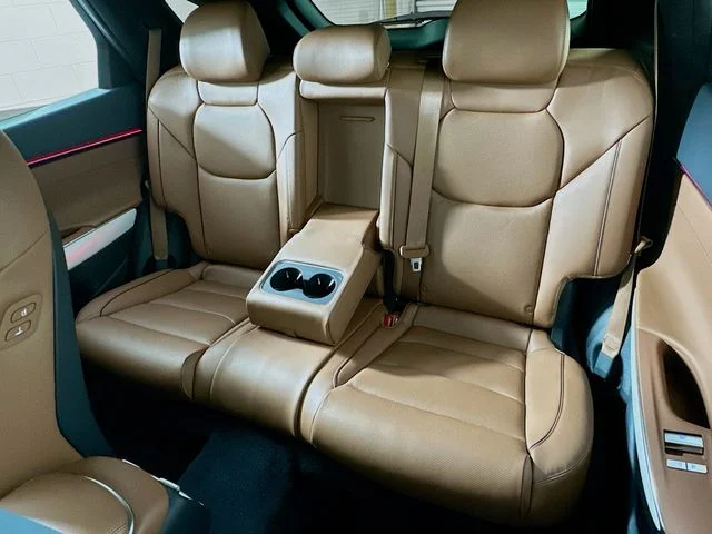 New 2026 Silver Genesis 2.5T Advanced image 12