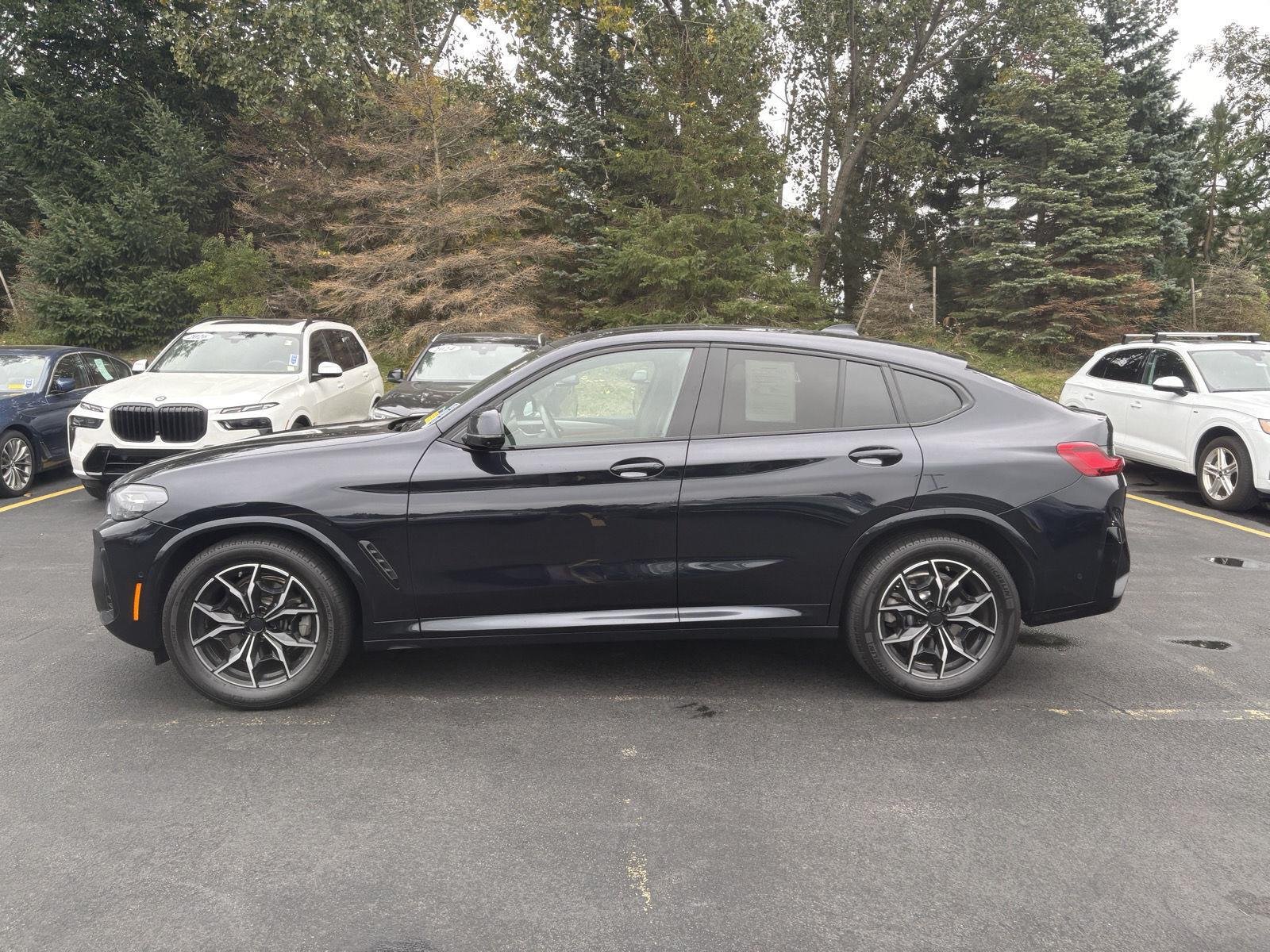 Used 2024 Carbon Black Metallic BMW xDrive30i image 4