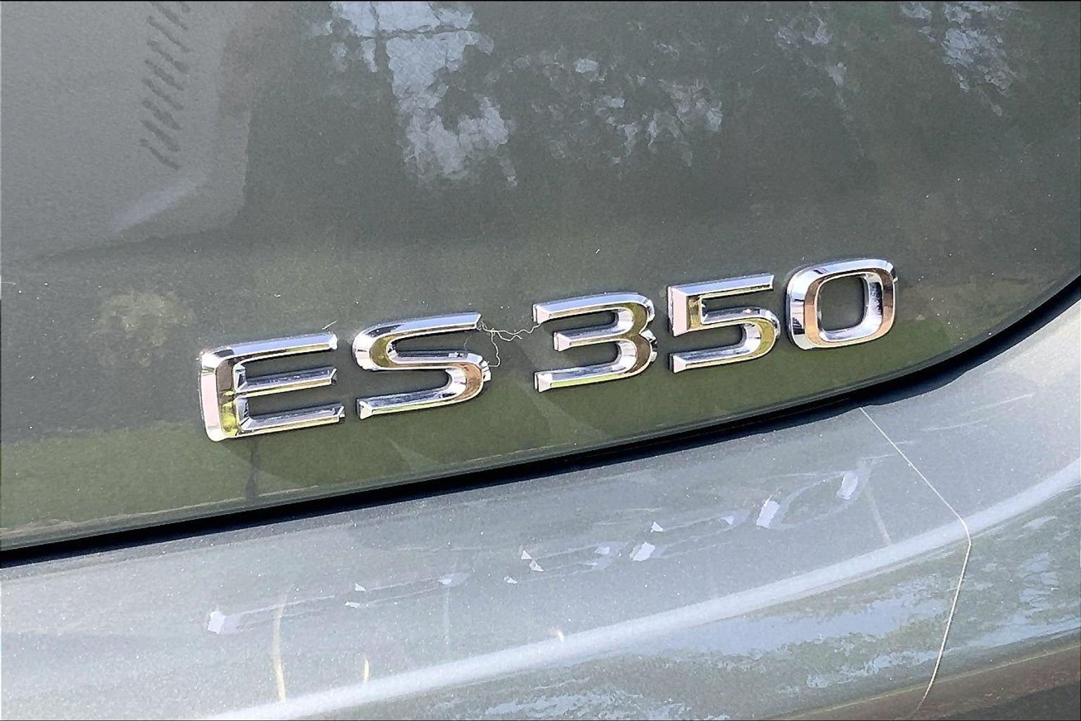 Used 2021 Green Lexus 350 image 9