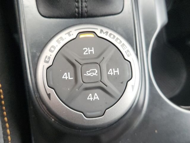 Used 2024 White Ford Badlands image 47