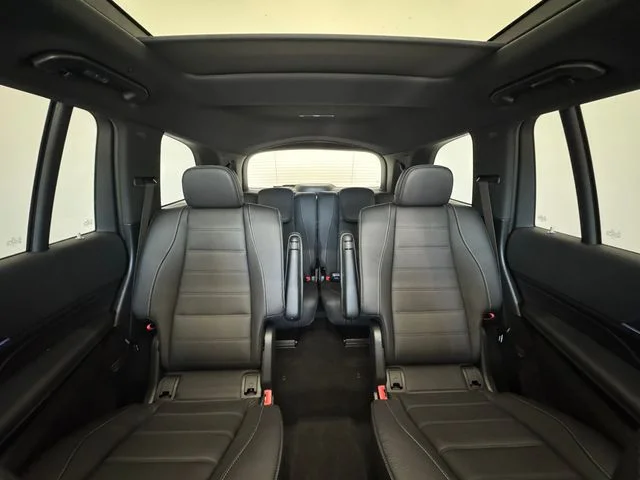 New 2026 Moonlight White Magno Mercedes-Benz GLS 450 image 7