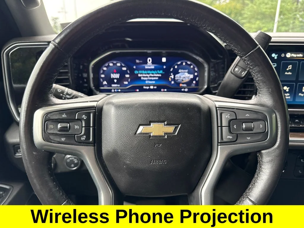 Used 2022 Black Chevrolet LT image 14