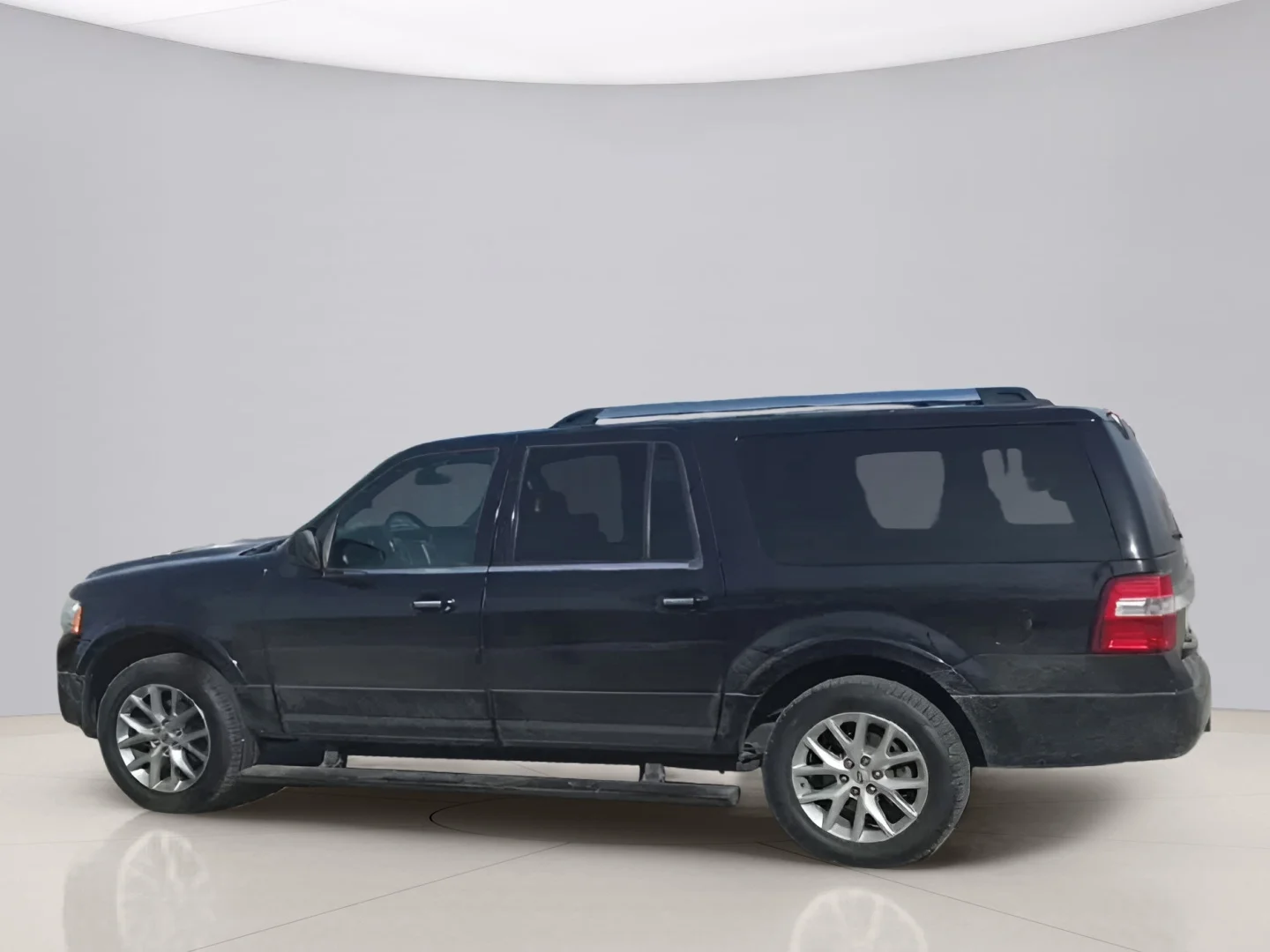Used 2016 Black Ford XLT image 3