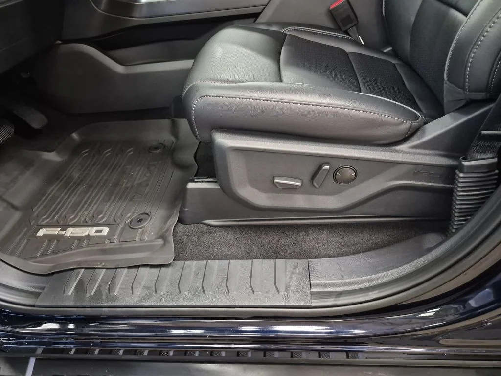 New 2026 Blue Ford Lariat image 15