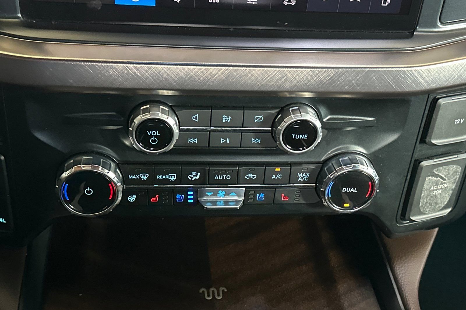 Used 2023 Black Ford King Ranch image 21