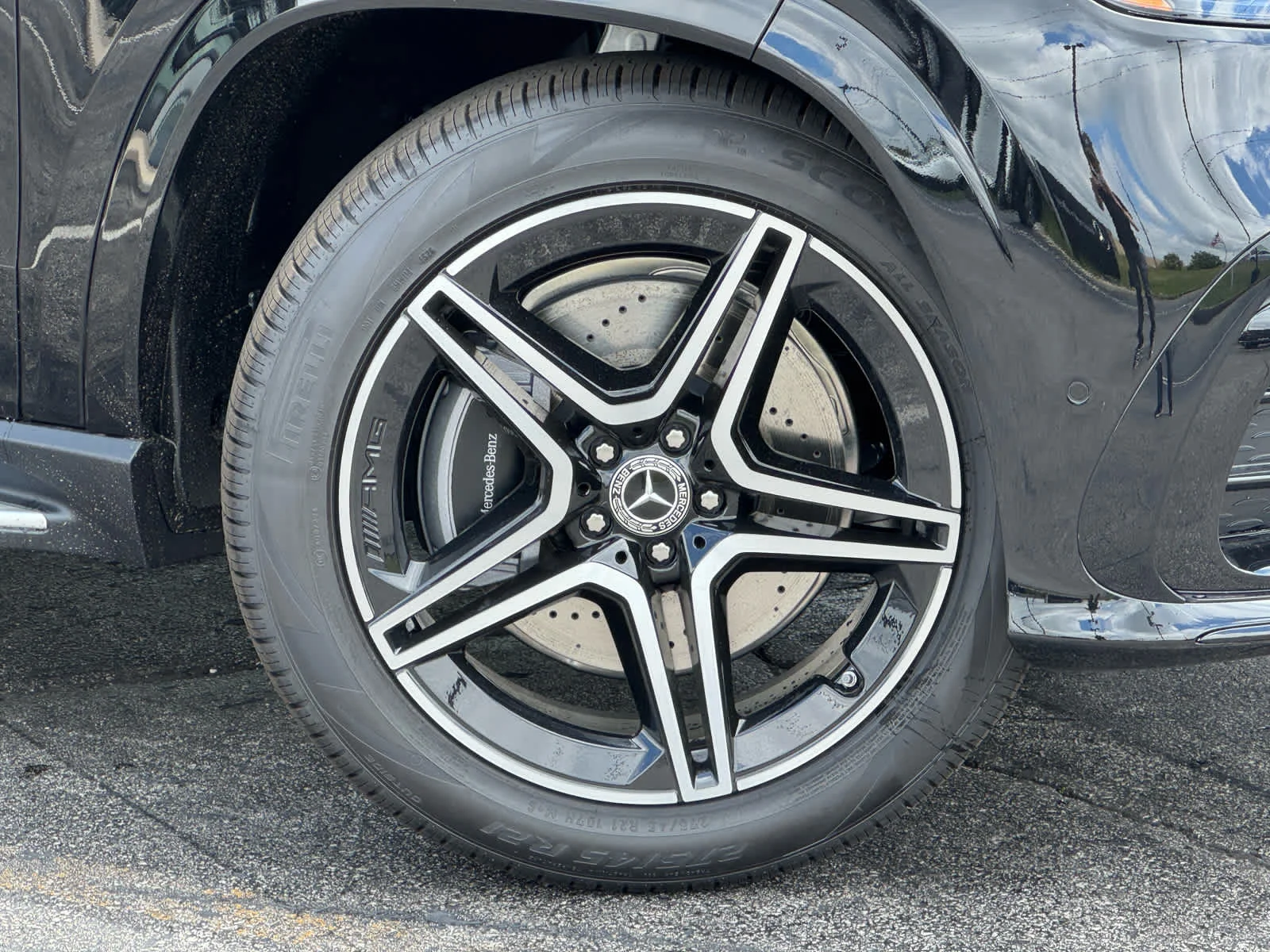 New 2026 Obsidian Black Metallic Mercedes-Benz GLS 450 image 2