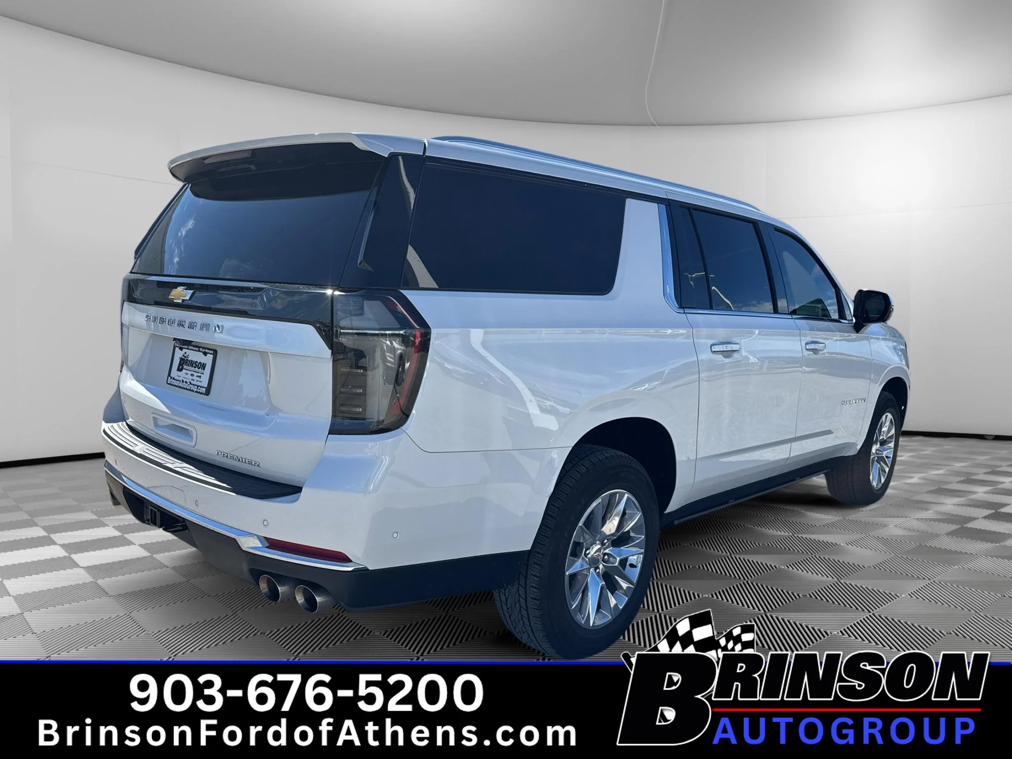 Used 2025 Iridescent Pearl Tricoat Chevrolet Premier image 5
