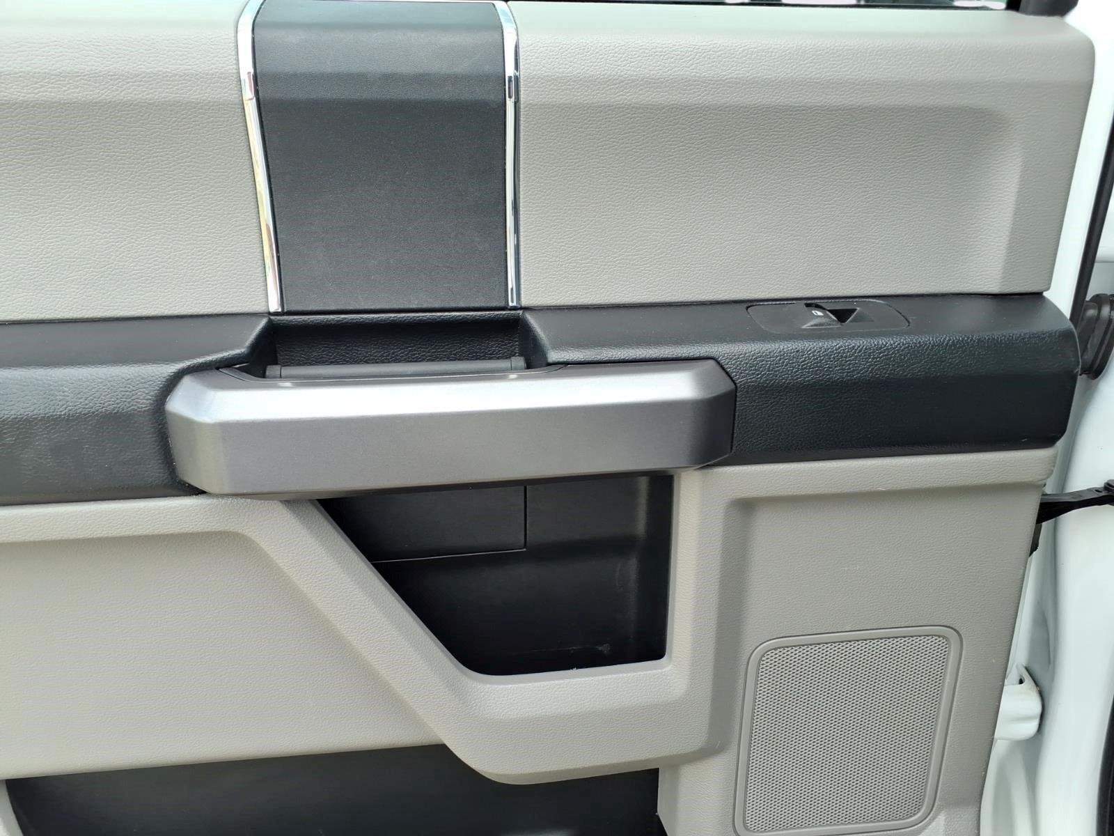 Used 2021 Oxford White Ford XLT image 13