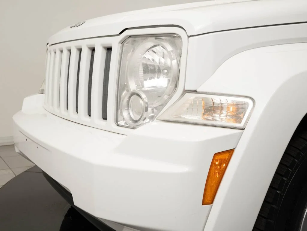 Used 2012 Bright White Clearcoat Jeep Sport image 3