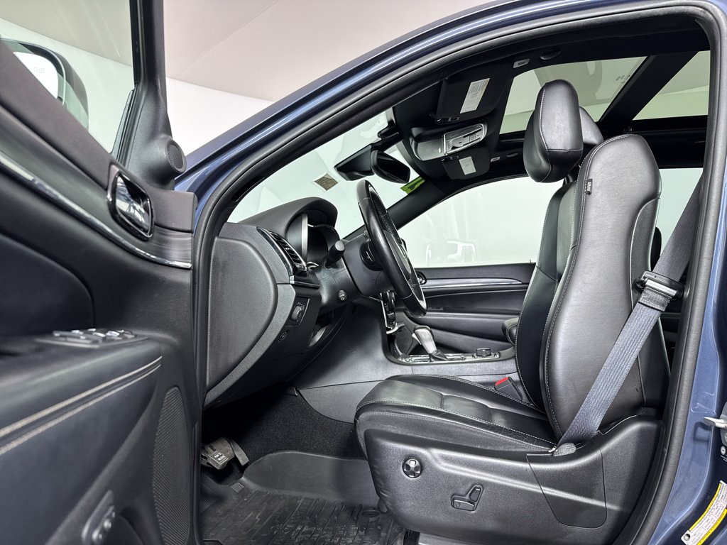 Used 2021 Slate Blue Pearlcoat Jeep 80th Anniversary image 5