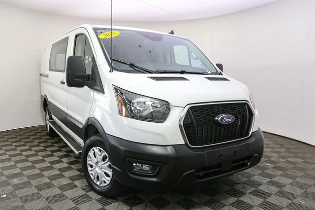 Used 2025 White Ford Base image 3