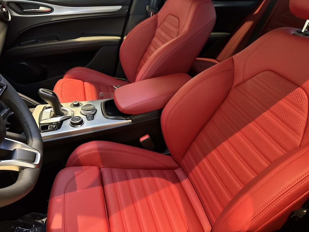2026 Alfa Romeo Stelvio Base - Photo 19