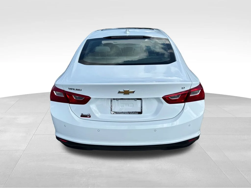 Used 2024 White Chevrolet LT image 5