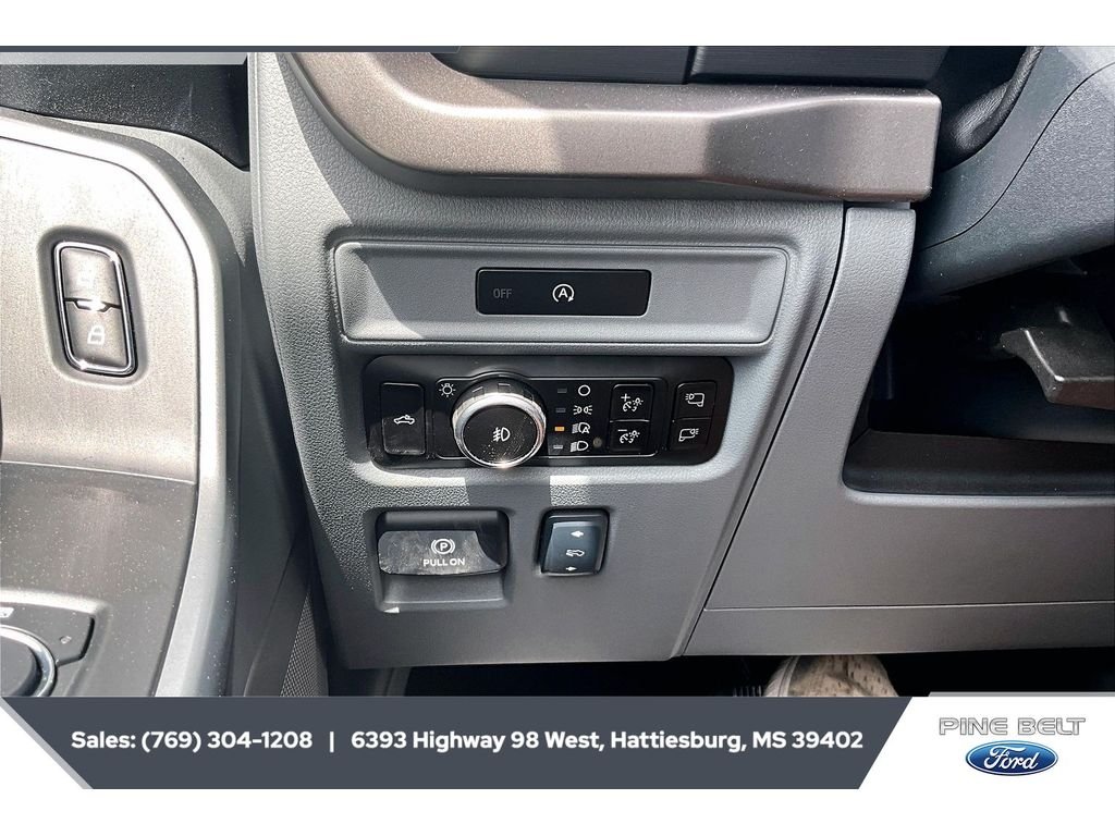 2025 Ford F-150 XLT - Photo 23
