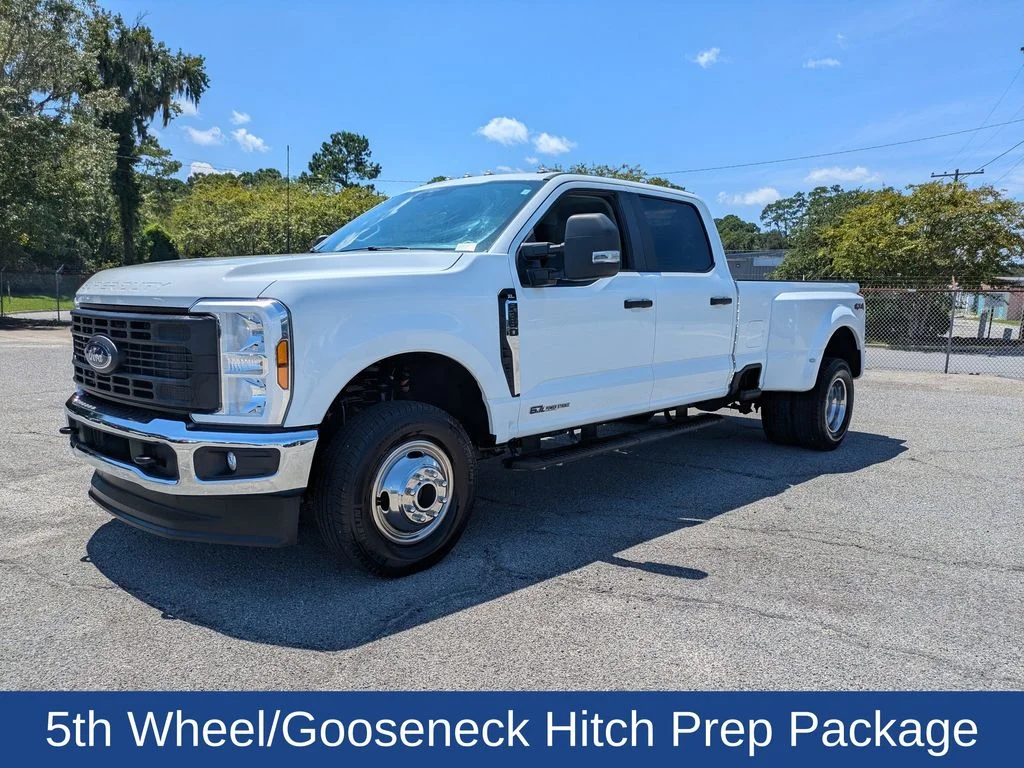 Certified Used 2025 Oxford White Ford XL image 8