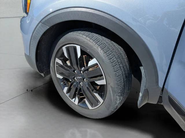 Used 2023 Silver Kia SX image 33