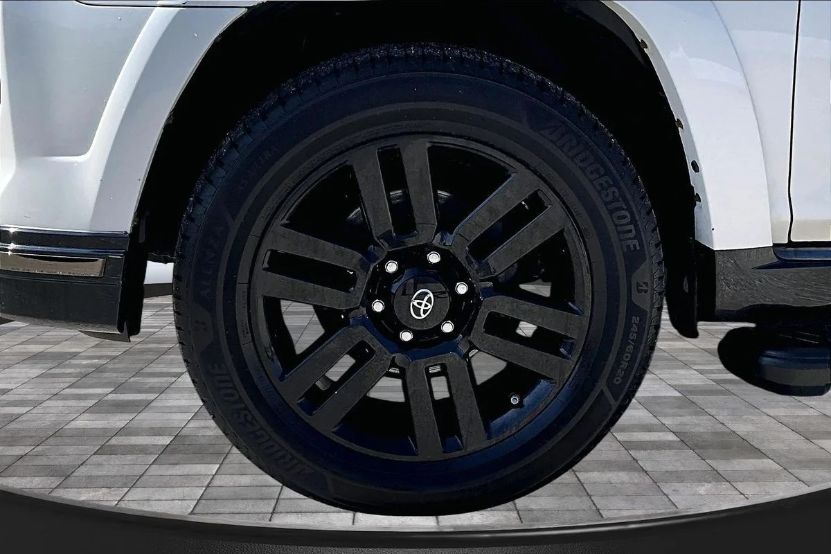 Used 2019  Toyota Limited Nightshade image 36