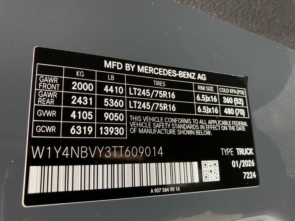 Used 2026  Mercedes-Benz Cargo 144 WB image 12