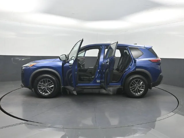 Used 2023 Blue Nissan S image 34