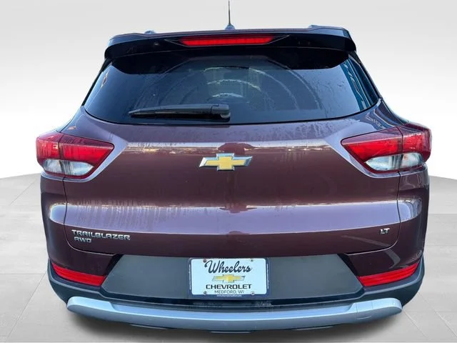 Used 2023 MAHOGANY RED METALLIC Chevrolet LT image 4