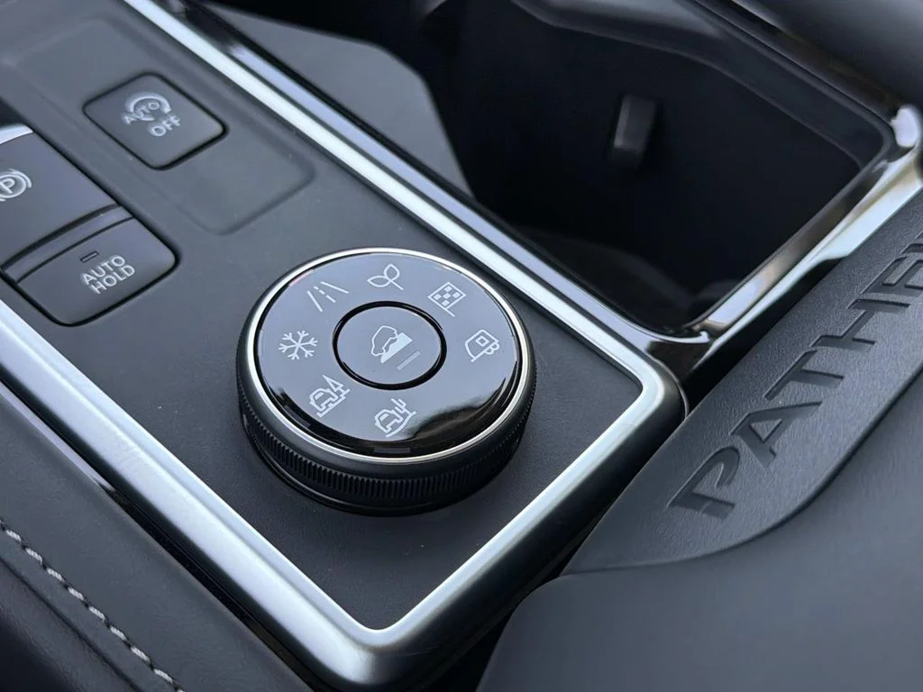 New 2026 Gun Metallic Nissan SL image 15