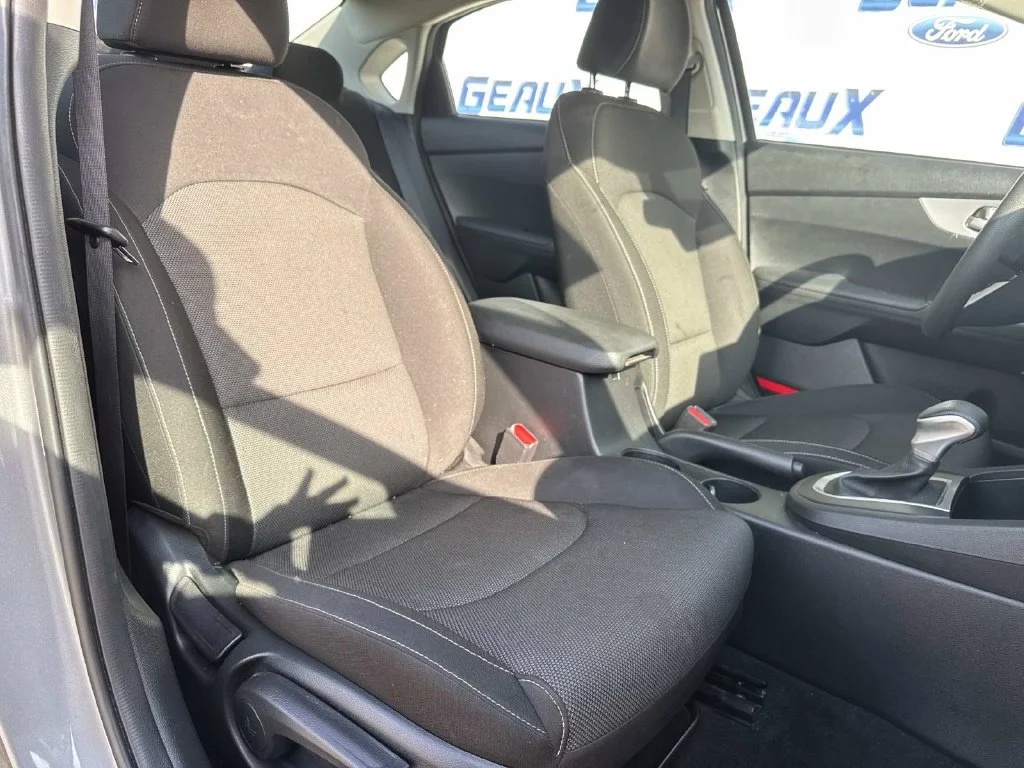 Used 2024 Gray Kia LXS image 21