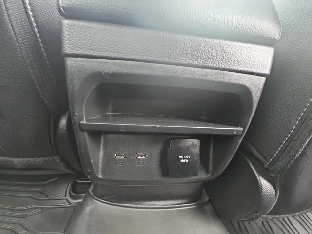 Used 2023 White Ford Lariat image 23