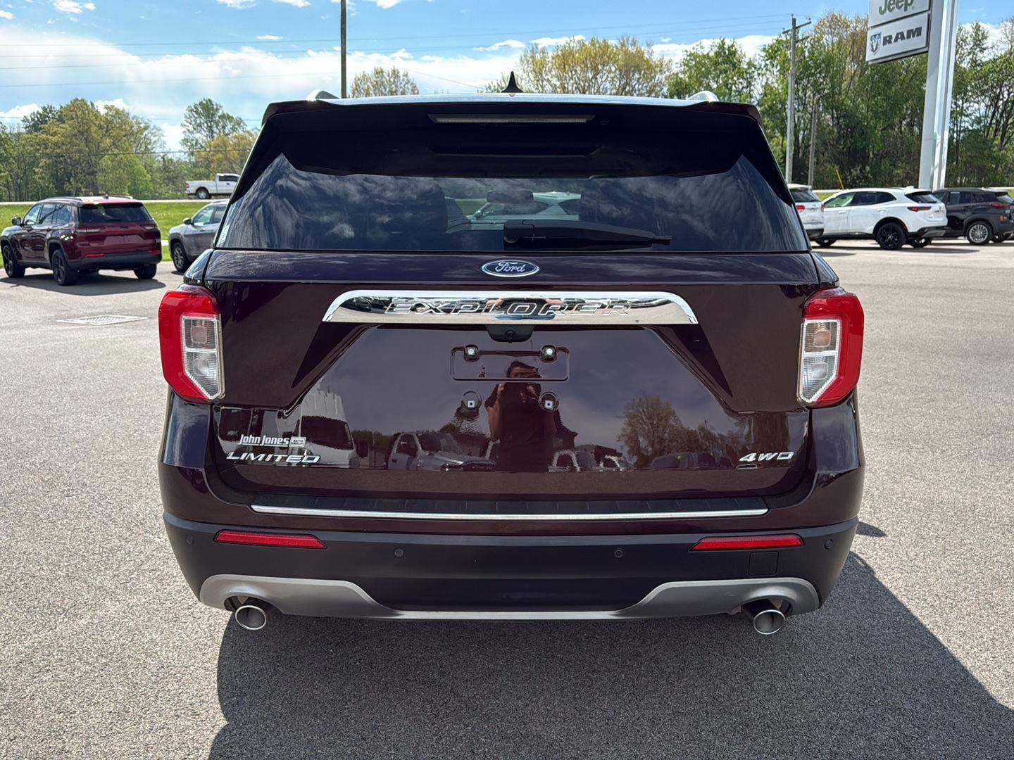 2023 Ford Explorer Limited - Photo 17