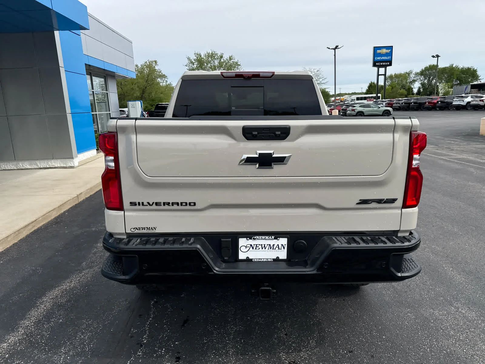 2026 Chevrolet Silverado 1500 ZR2 - Photo 10