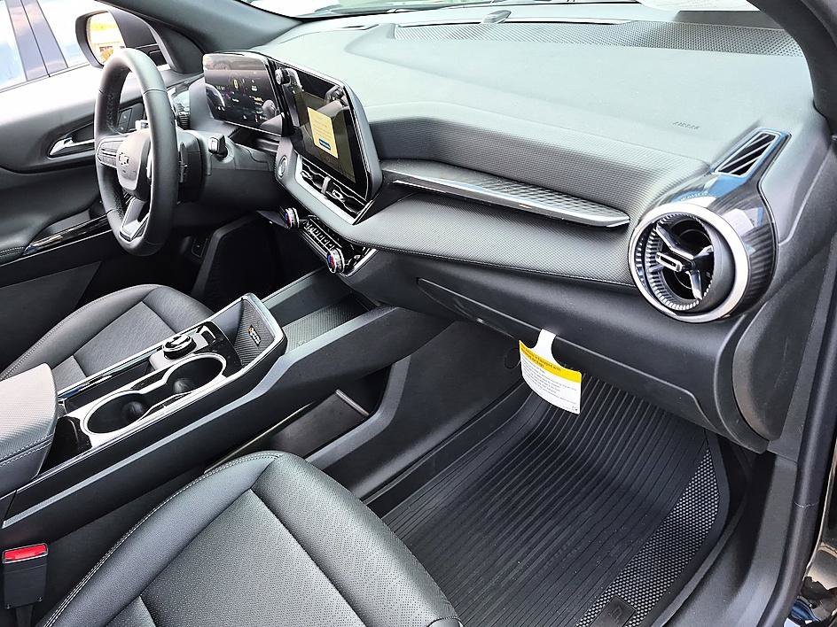 New 2026 Mosaic Black Metallic Chevrolet LT image 33