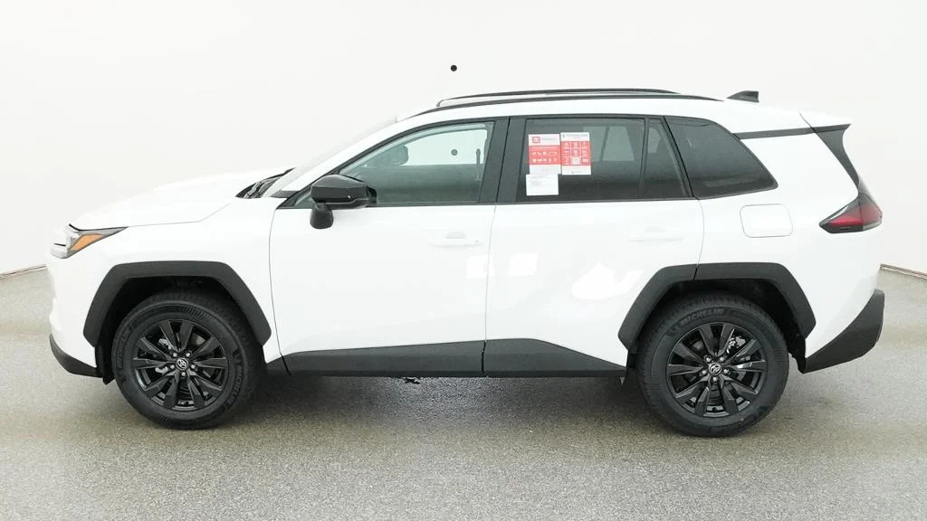 New 2026 Ice Cap Toyota XLE Premium image 3