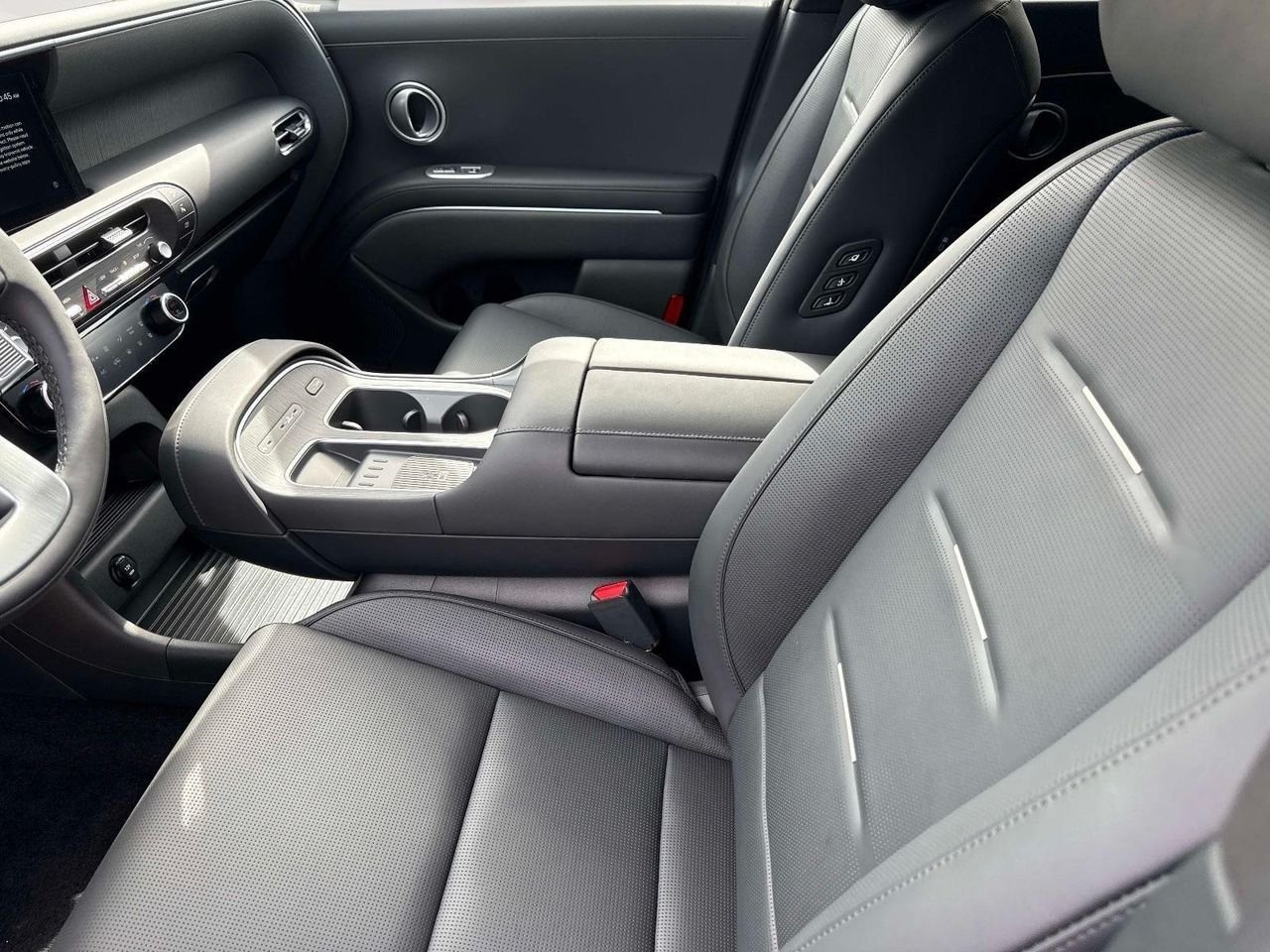 New 2026 Ecotronic Gray Pearl Hyundai Calligraphy AWD image 50