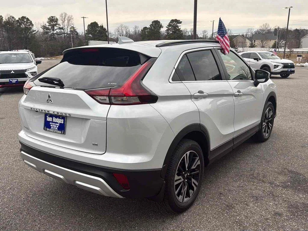2026 Mitsubishi Eclipse Cross SE - Photo 4