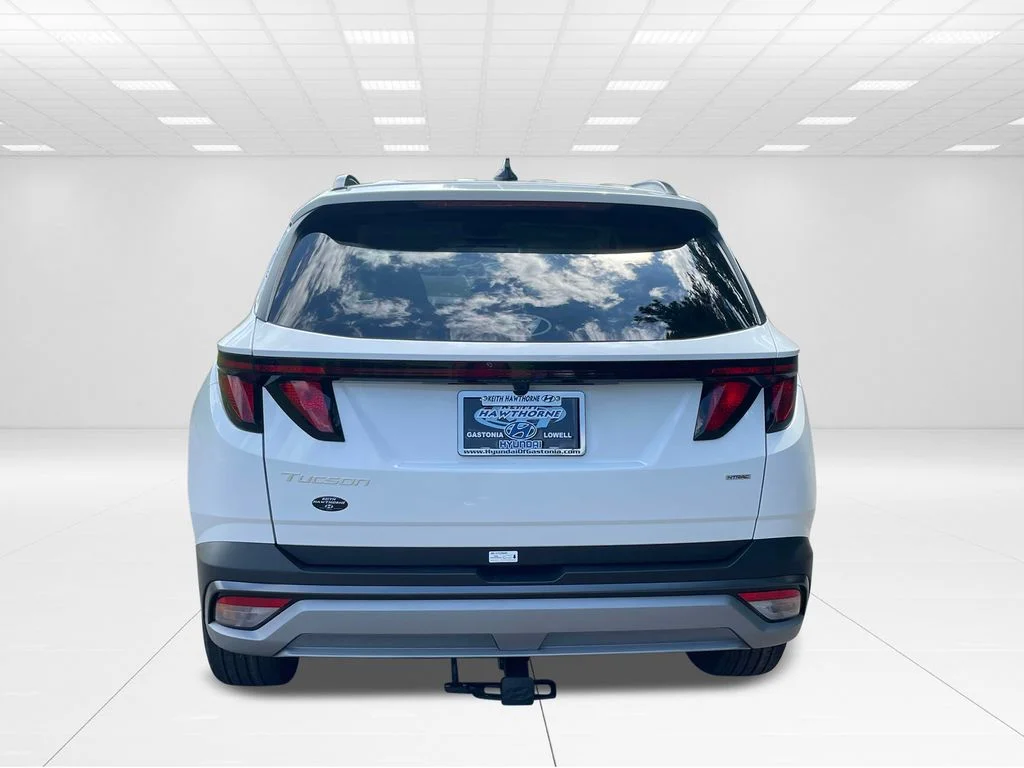 New 2026 White Hyundai SEL image 5