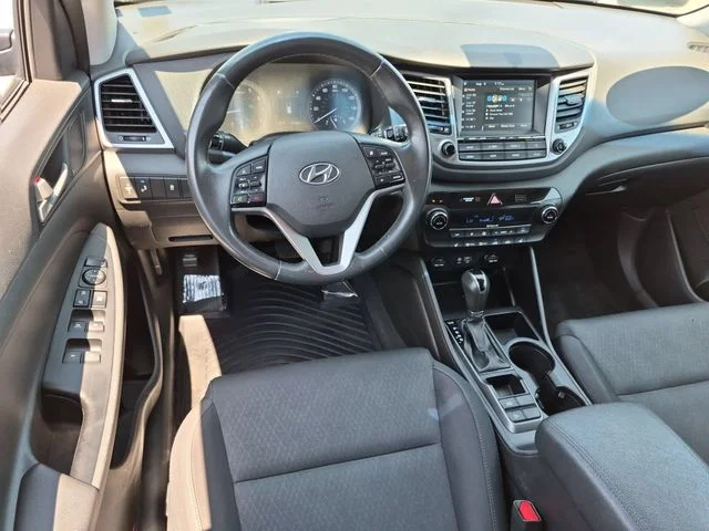 Used 2018 Black Hyundai Sport image 28