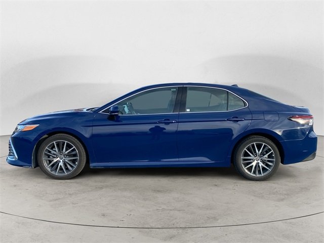 2024 Toyota Camry XLE photo 2