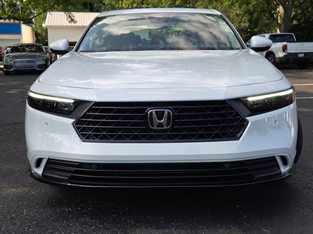 New 2026 Platinum White Pearl Honda EX-L image 12