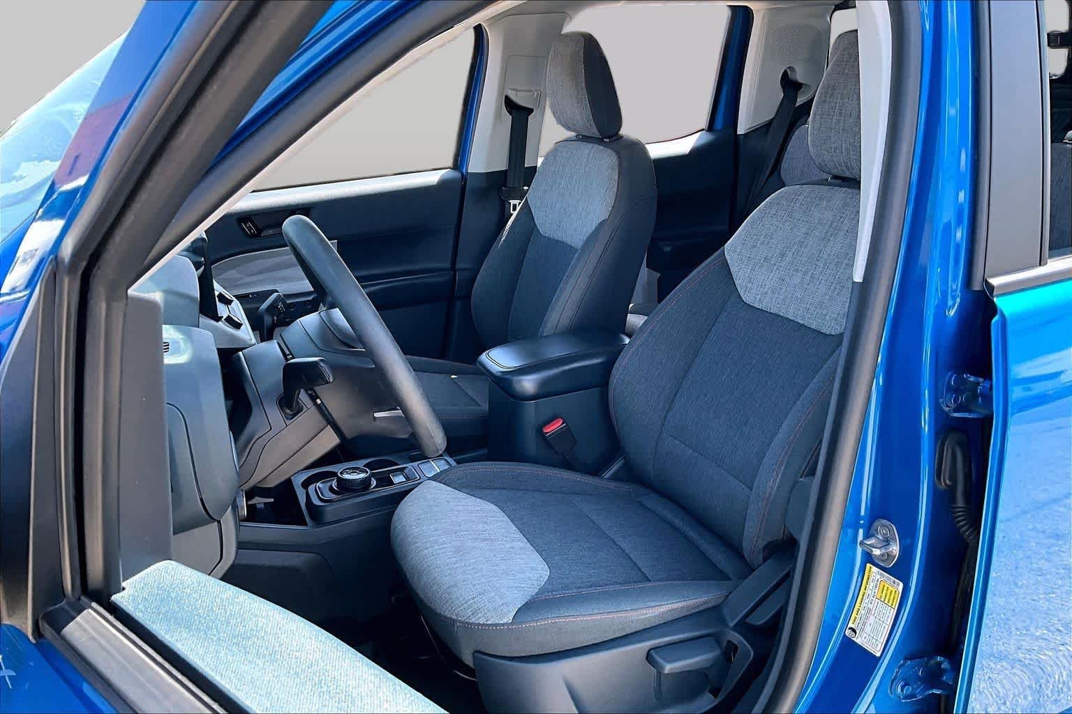 Used 2022 Velocity Blue Ford XLT image 8
