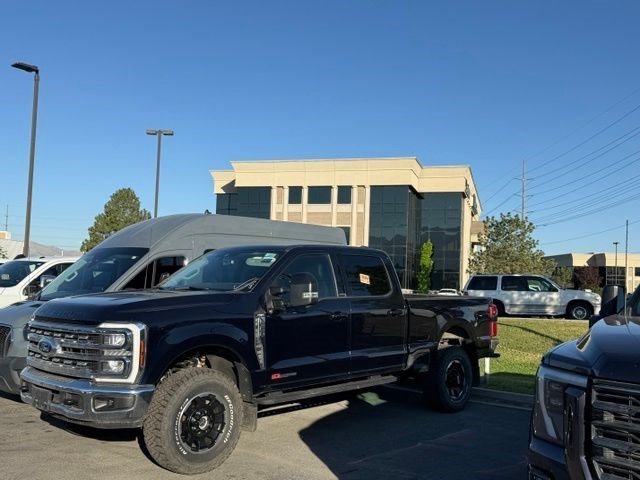 Used 2025 Dark Blue Ford XL image 16