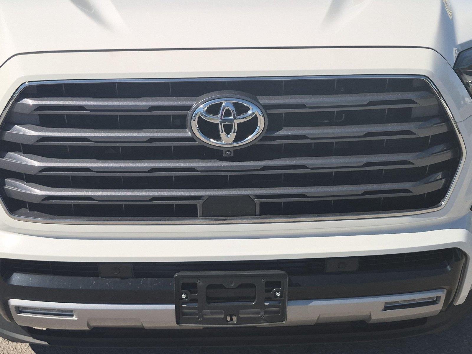 Used 2025 Ice Cap Toyota Limited image 13