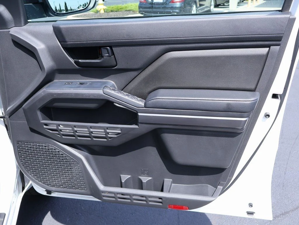 2024 Toyota Tacoma SR5 - Photo 15