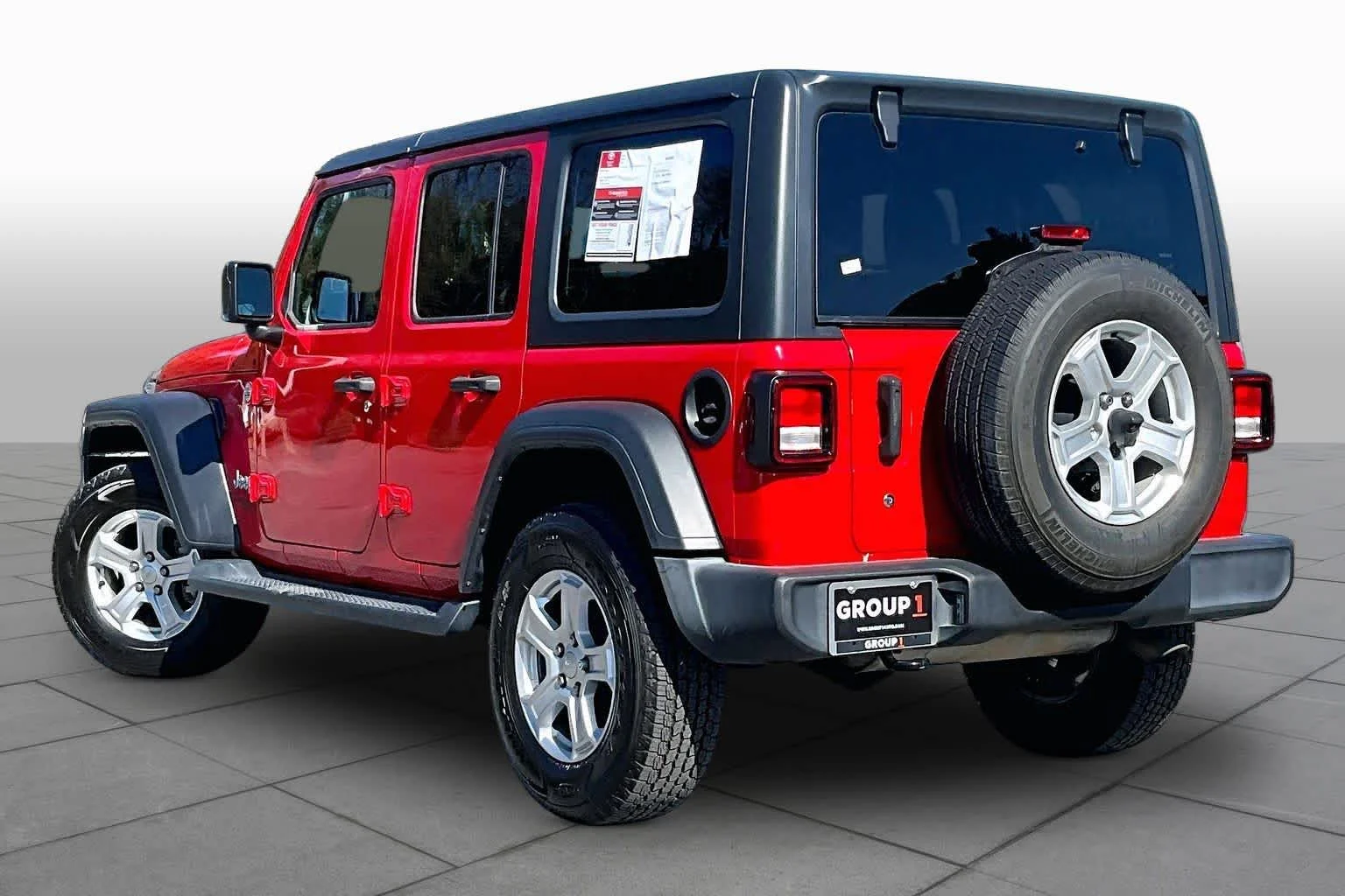 Used 2018 Firecracker Red Clearcoat Jeep Sport S image 11